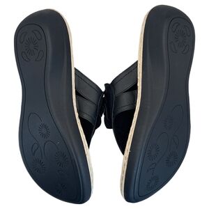 White Mountain Black Sandals